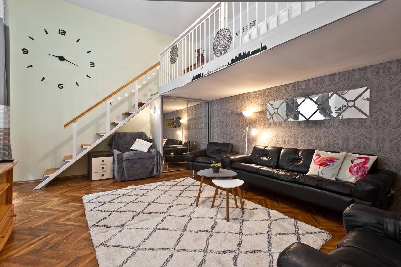 Capital Center Apartments Uelloi Будапеща Екстериор снимка