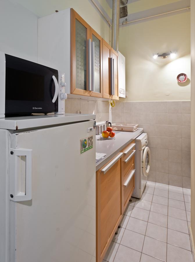 Capital Center Apartments Uelloi Будапеща Екстериор снимка