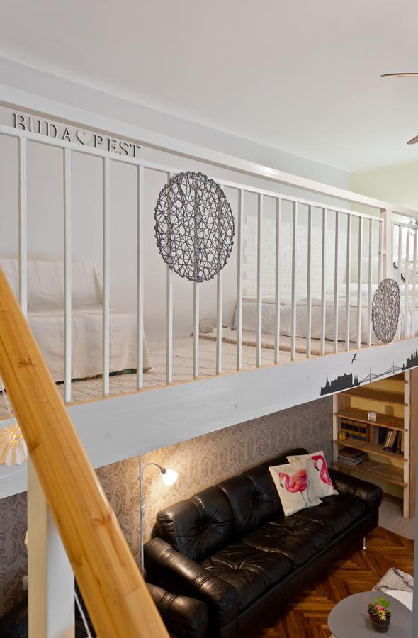 Capital Center Apartments Uelloi Будапеща Екстериор снимка